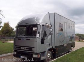 Ford-Iveco-Horsebox-FOR-2-3-HORSES-day-area-1995