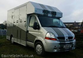 Renault-Master-Horsebox-35-tonne-2006